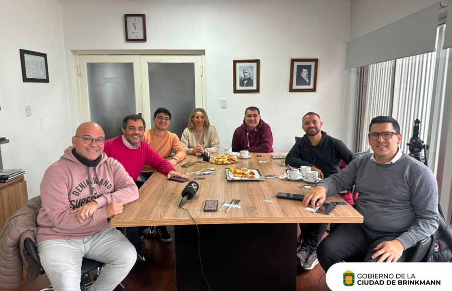 Agasajo a los periodistas en su día