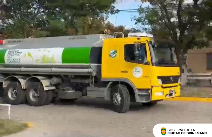 Recibimos el primer cargamento de 1000 litros de biodiesel.