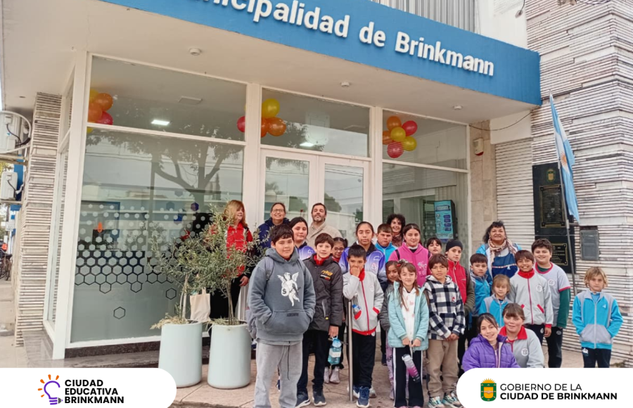 Tuvimos visitas en el Edificio Municipal