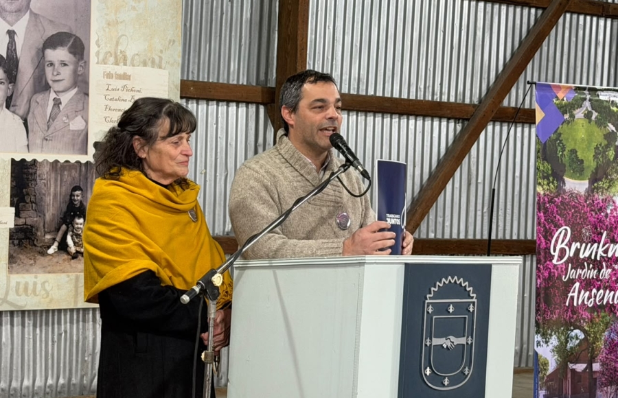 Comenzó la 35ª edición del Encuentro Internacional de Poetas