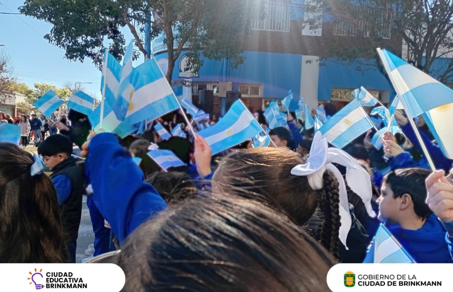 Celebramos el Día de la Bandera