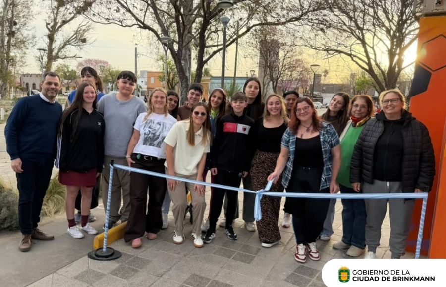 Brinkmann trabaja por los jóvenes