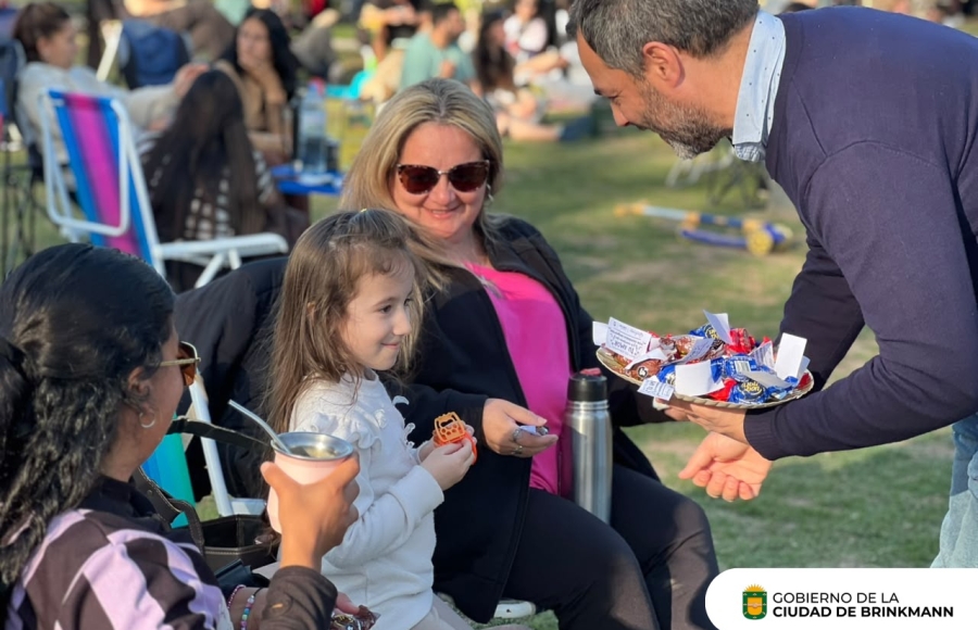La comunidad se reunió en el Parque Central