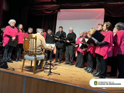 Encuentro regional de coros en Brinkmann