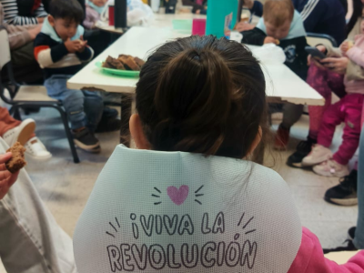 La Sala Cuna Municipal “Rincón de Esperanza” celebró el pasado viernes un nuevo aniversario de la Revolución de Mayo.