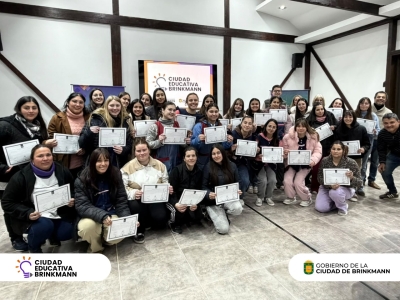 Entregaron certificados de cursos de formación profesional